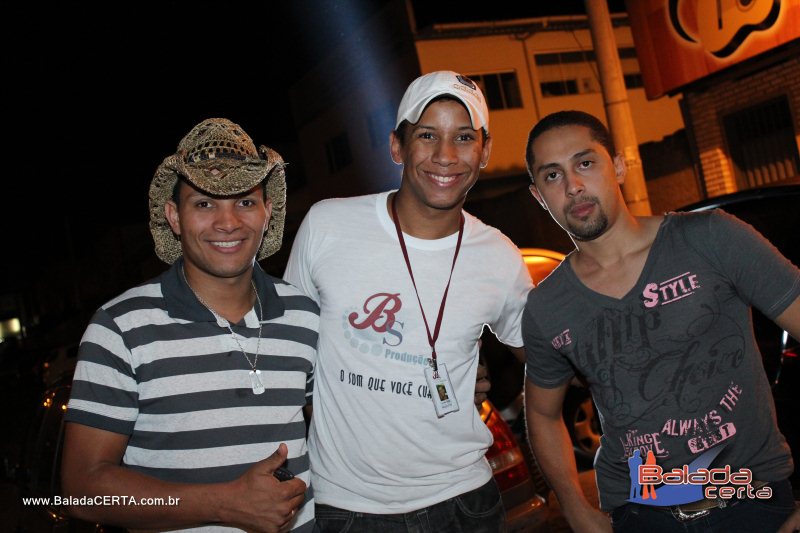 Balada: Fotos de s�bado na Emp�rio Sertanejo no N�cleo Bandeirante - DF