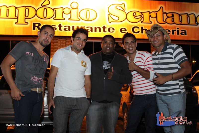 Balada: Fotos de s�bado na Emp�rio Sertanejo no N�cleo Bandeirante - DF