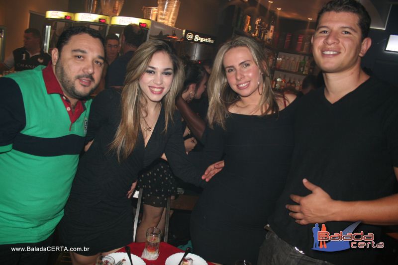 Balada: Fotos de Sexta no Brazucas Sport Bar com Guilherme & Giulliano - guas Claras - DF