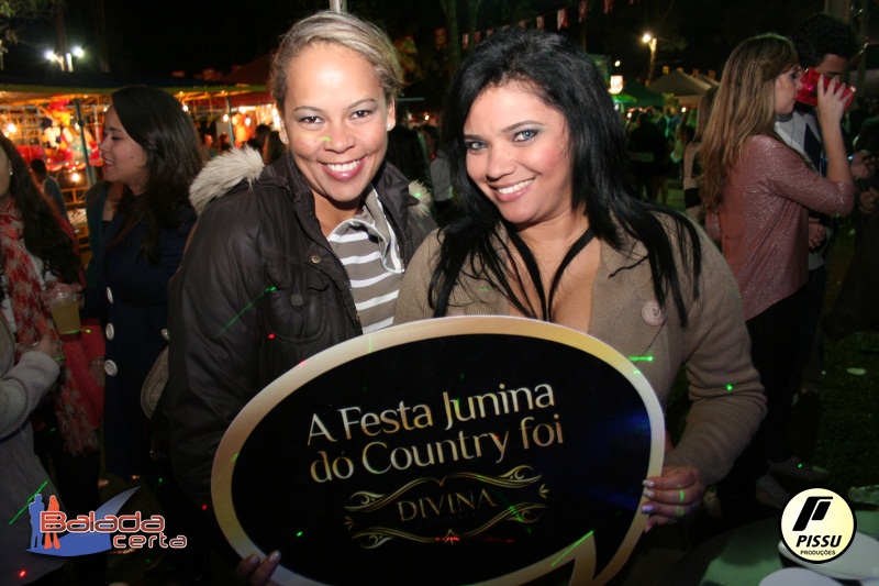 Balada: Fotos de Sbado na Festa Junina no Braslia Country Club - DF