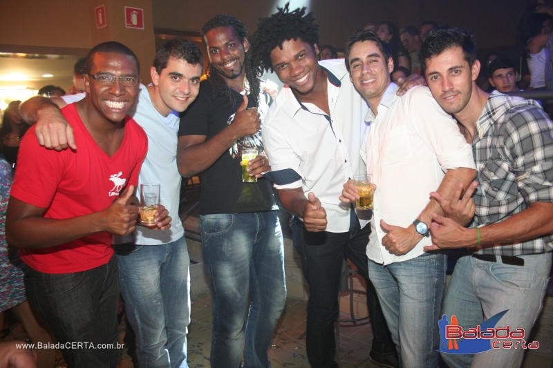 Balada: Fotos de Sexta no Sucesso Show Bar em Taguatinga - DF