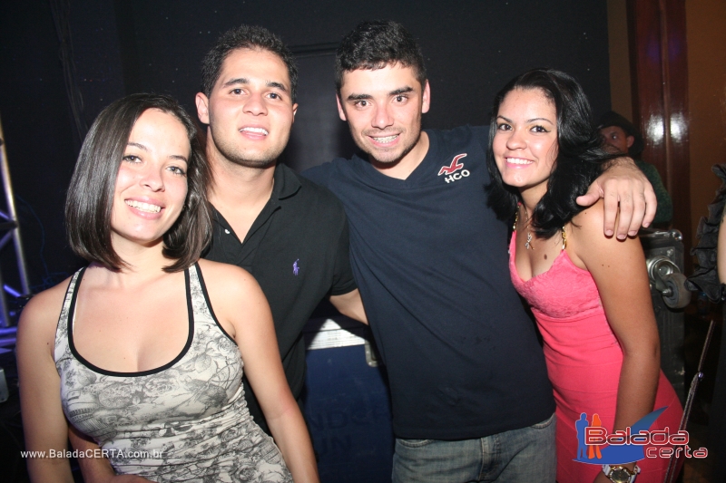 Balada: Fotos de Sexta no Sucesso Show Bar em Taguatinga - DF