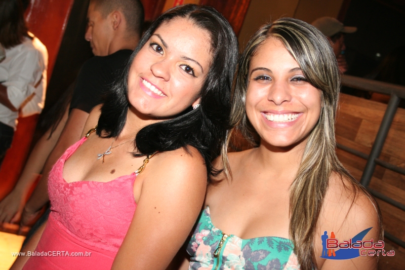 Balada: Fotos de Sexta no Sucesso Show Bar em Taguatinga - DF