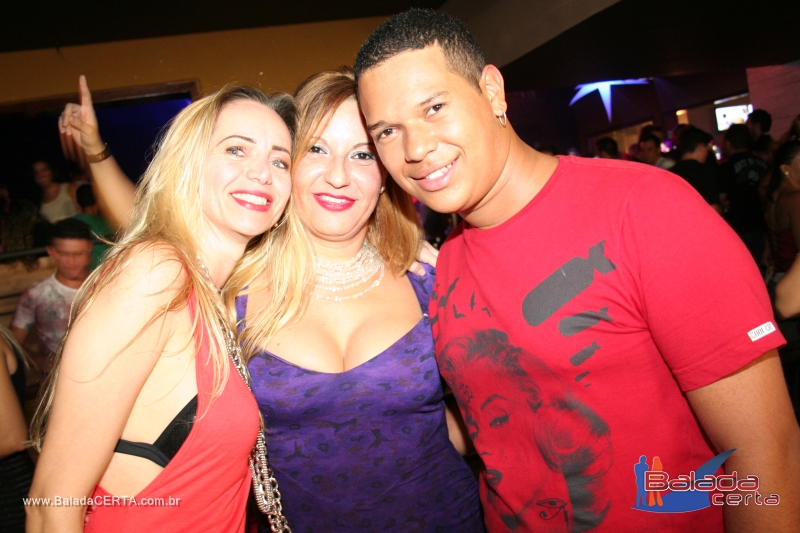Balada: Fotos de Sexta no Sucesso Show Bar em Taguatinga - DF
