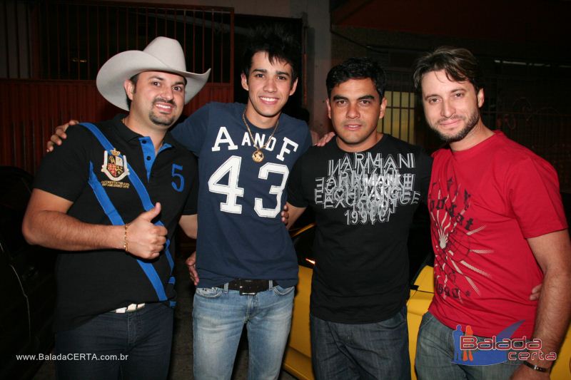 Balada: Fotos de segunda no Ca�apa Bar em Taguatinga - DF