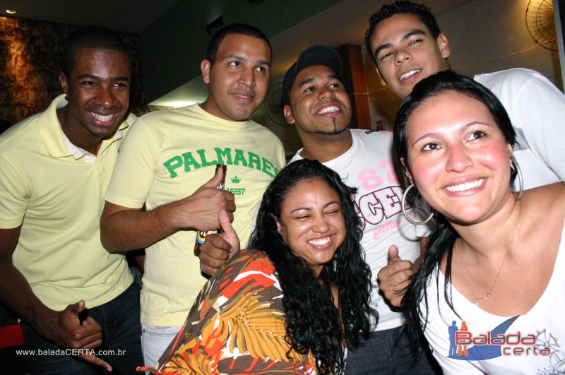 Balada: Fotos de domingo no Ca�apa em Valpara�zo - GO