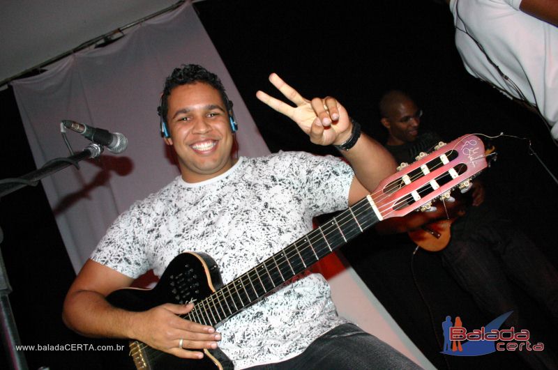 Balada: Fotos de domingo no Ca�apa em Valpara�zo - GO
