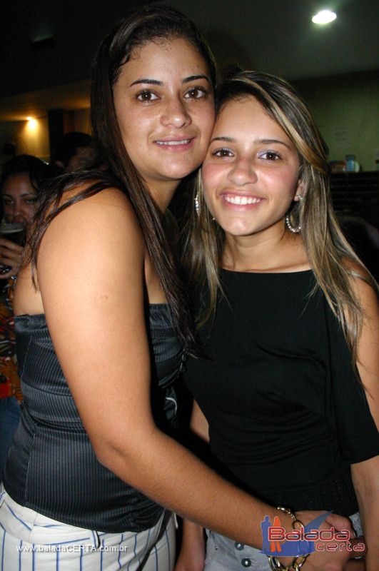 Balada: Fotos de domingo no Ca�apa em Valpara�zo - GO