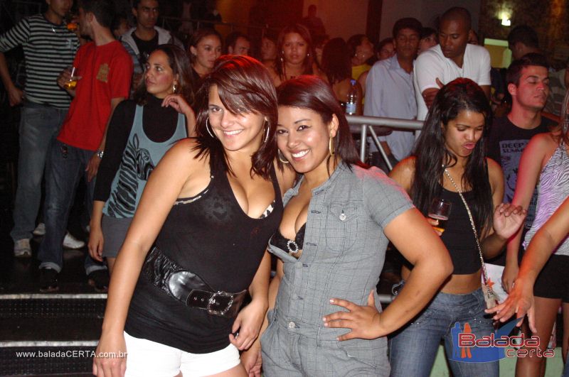 Balada: Fotos de domingo no Ca�apa em Valpara�zo - GO