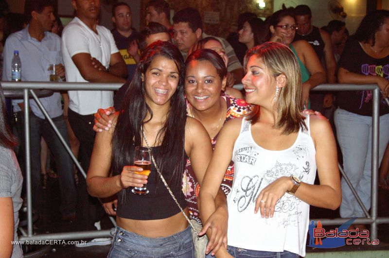 Balada: Fotos de domingo no Ca�apa em Valpara�zo - GO