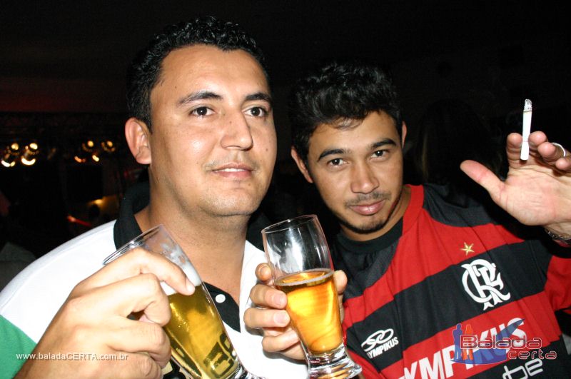 Balada: Fotos de domingo no Ca�apa em Valpara�zo - GO