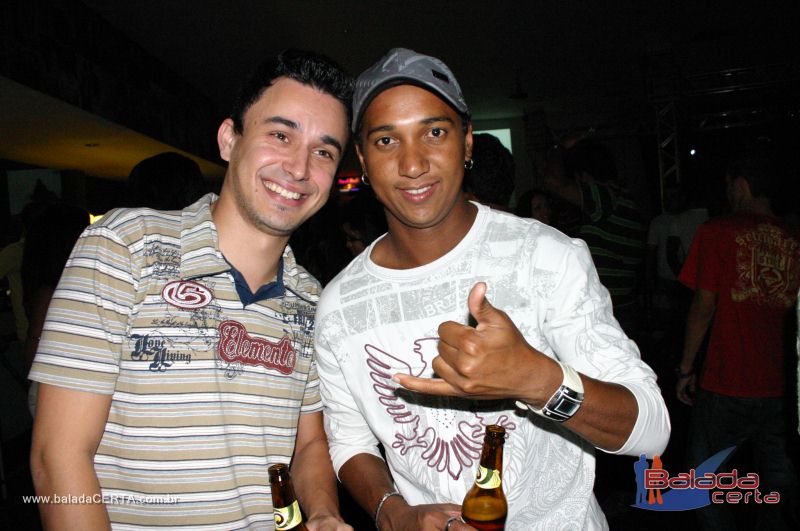 Balada: Fotos de domingo no Ca�apa em Valpara�zo - GO