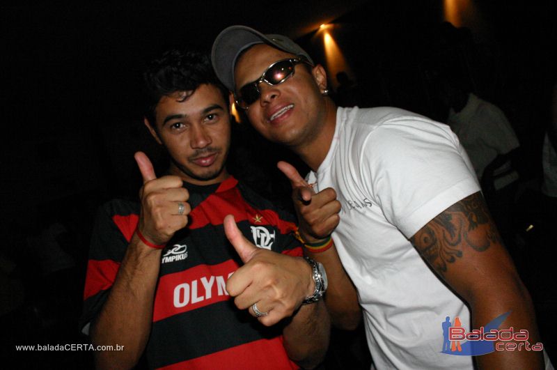 Balada: Fotos de domingo no Ca�apa em Valpara�zo - GO