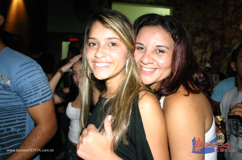 Balada: Fotos de domingo no Ca�apa em Valpara�zo - GO