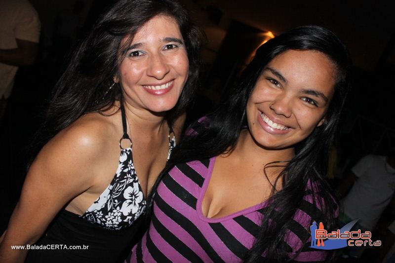 Balada: Fotos de domingo no Ca�apa em Valpara�zo - GO