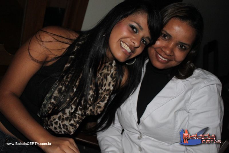 Balada: Fotos de domingo no Ca�apa em Valpara�zo - GO