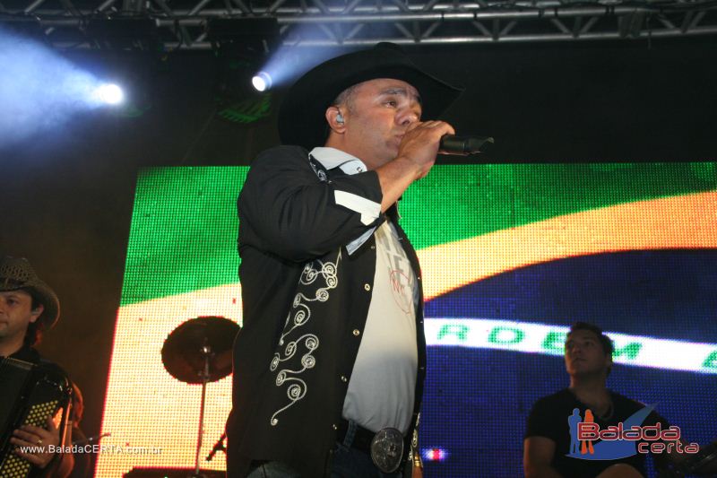 Balada: Show de Rio Negro & Solim�es na Via Stadium em Taguatinga - DF