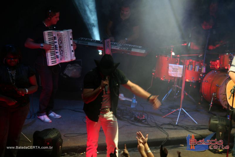 Balada: Show de Pedro Paulo & Matheus na Via Stadium em Taguatinga - DF