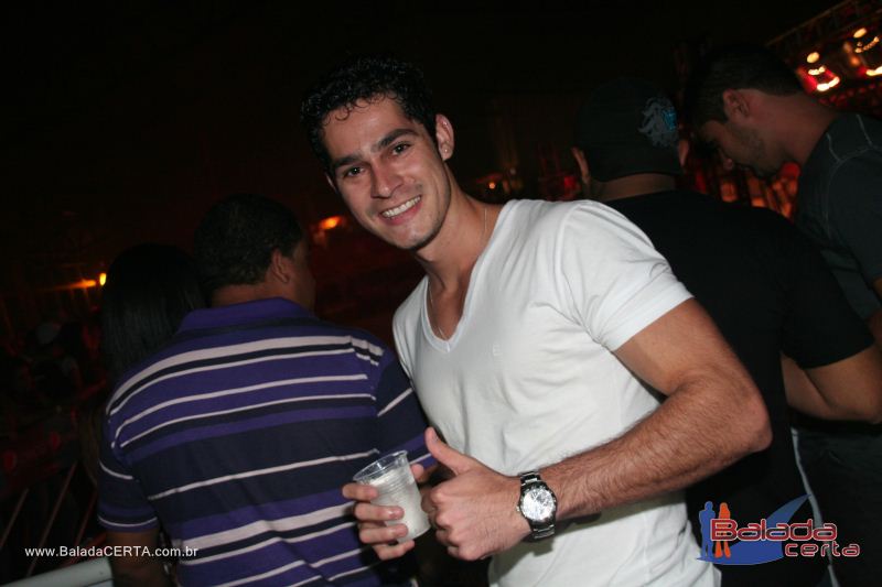 Balada: Show de Z� Henrique & Gabriel na Via Stadium em Taguatinga - DF