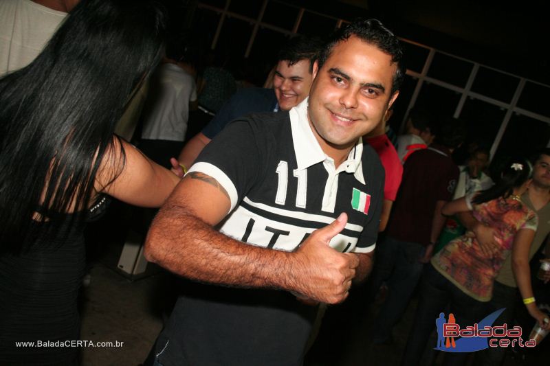 Balada: Show de Z� Henrique & Gabriel na Via Stadium em Taguatinga - DF