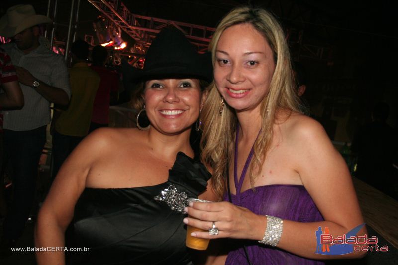 Balada: Show de Z� Henrique & Gabriel na Via Stadium em Taguatinga - DF