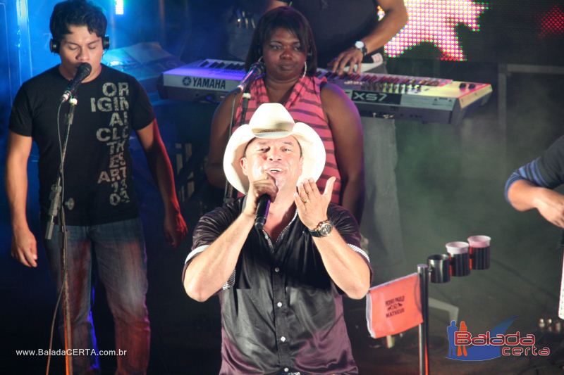 Balada: Show de Z� Henrique & Gabriel na Via Stadium em Taguatinga - DF
