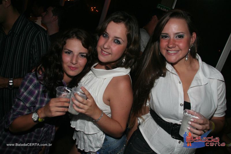 Balada: Show de Z� Henrique & Gabriel na Via Stadium em Taguatinga - DF