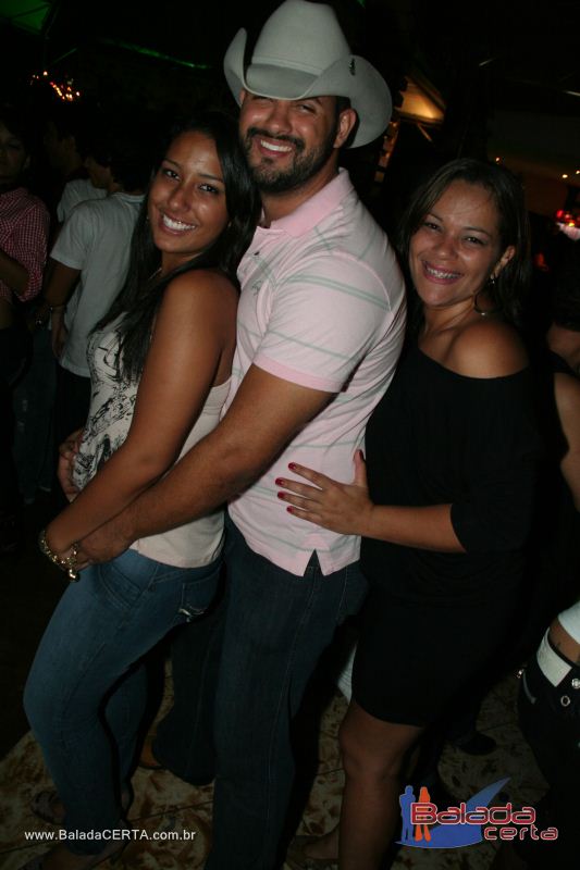 Balada: Show de Z� Henrique & Gabriel na Via Stadium em Taguatinga - DF