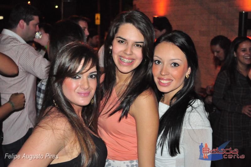 Balada: Fotos do Sertanejo Universitrio Top no Bar Fidelis em So Paulo/SP