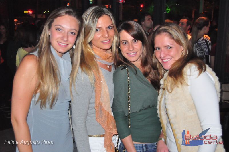 Balada: Fotos do Sertanejo Universitrio Top no Bar Fidelis em So Paulo/SP