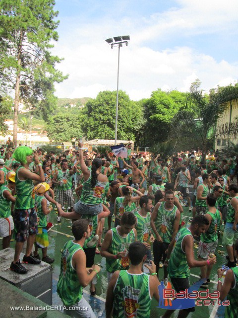 Balada: Bloco K-Lango Doido com Show da Gaiola das Popozudas, Bateria da G.R.E.S Portela e da Priscilla Freire com participao do ex-BBB Rodrigo   no Carnaval 2013 em Ouro Preto / MG