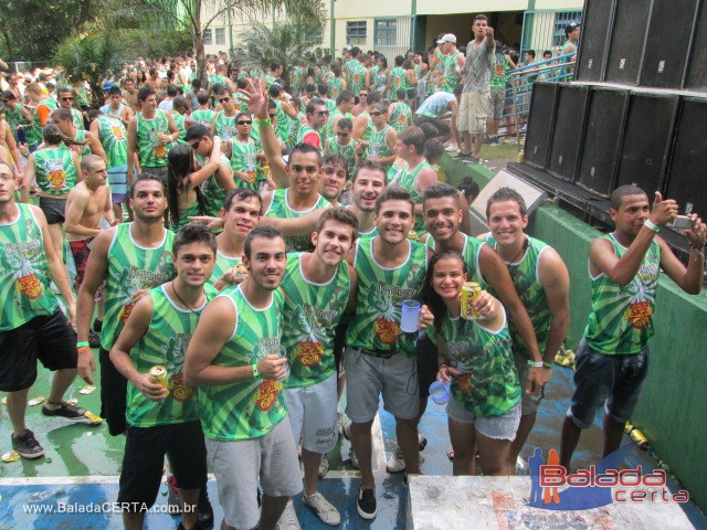 Balada: Bloco K-Lango Doido com Show da Gaiola das Popozudas, Bateria da G.R.E.S Portela e da Priscilla Freire com participao do ex-BBB Rodrigo   no Carnaval 2013 em Ouro Preto / MG