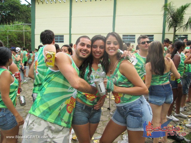 Balada: Bloco K-Lango Doido com Show da Gaiola das Popozudas, Bateria da G.R.E.S Portela e da Priscilla Freire com participao do ex-BBB Rodrigo   no Carnaval 2013 em Ouro Preto / MG