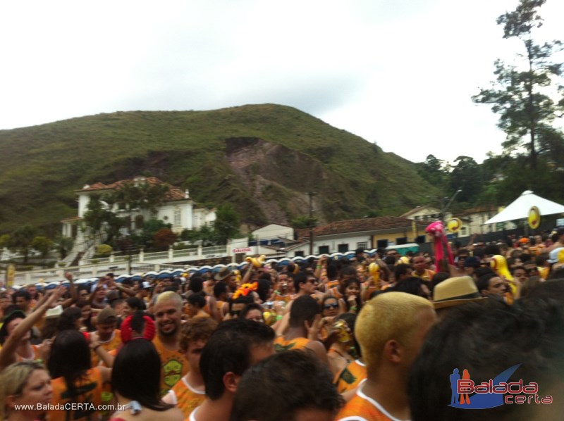 Balada: Fotos do Bloco Cabrobr no Carnaval de Ouro Preto / MG com Shows de Anitta e Mc Sapo