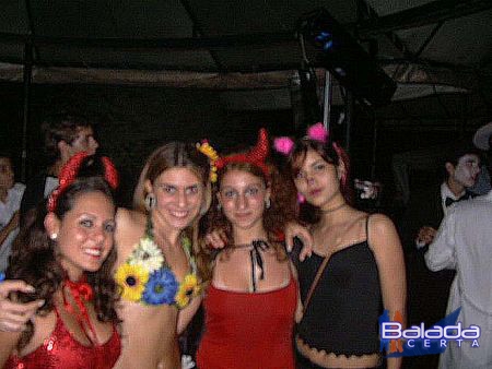 Balada: Fotos de Sbado na festa a fantasia da Cofarki no Club A