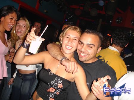 Balada: Fotos de quarta-feira no Lov.e