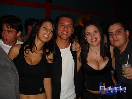 Balada: Fotos de quarta-feira no Lov.e