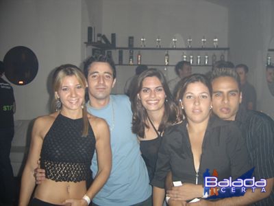 Balada: Fotos de Quinta-feira na Punto Disco Lounge