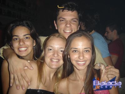 Balada: Fotos de Quinta-feira na Punto Disco Lounge