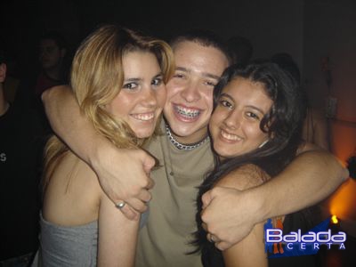 Balada: Fotos de Quinta-feira na Punto Disco Lounge