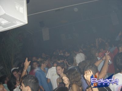 Balada: Fotos de Quinta-feira na Punto Disco Lounge