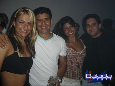 Balada: Fotos de Quinta-feira na Punto Disco Lounge