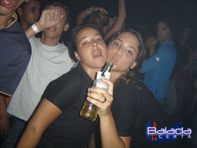 Balada: Fotos de Quinta-feira na Punto Disco Lounge