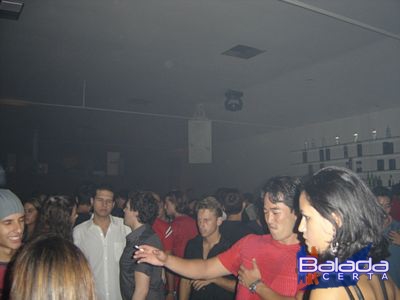 Balada: Fotos de Quinta-feira na Punto Disco Lounge