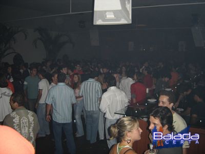 Balada: Fotos de Quinta-feira na Punto Disco Lounge