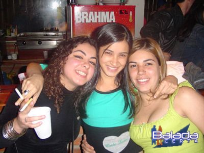 Balada: Fotos de Sexta-feira no Moai Bar