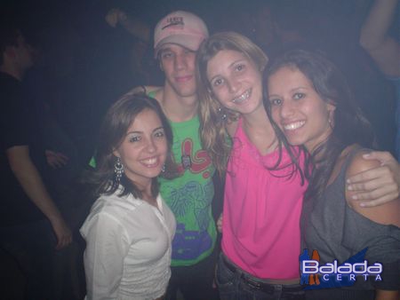 Balada: Fotos de Sexta-feira feriado, na Secrett