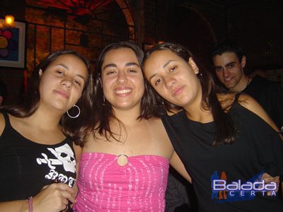 Balada: Fotos de Sbado no Show Bar Lounge