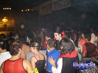 Balada: Fotos da Festa a Fantasia na Blood sexta