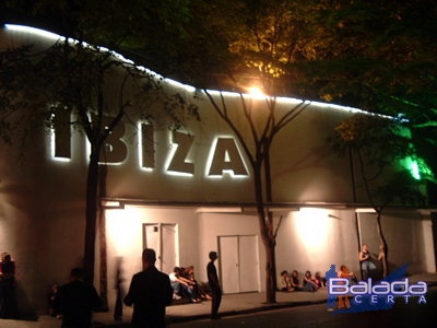 Balada: Fotos do Feriado na Ibiza